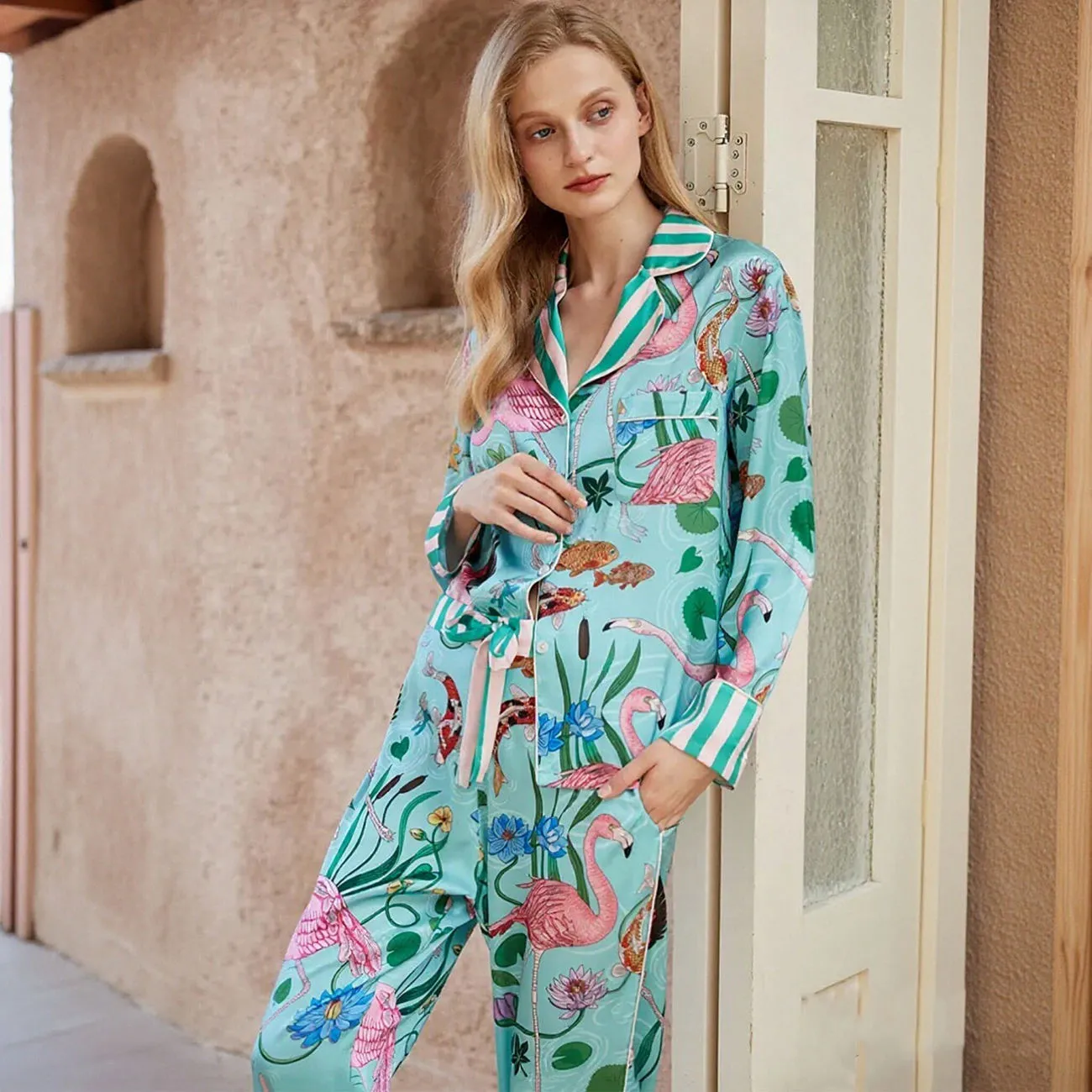Hongbo Custom Logo Ice Silk Women Pajamas Set B2B Wholesale Luxury Sleepwear
